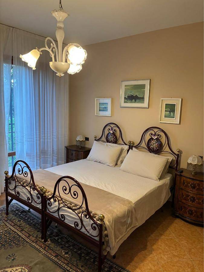 Albergo a gestione familiare per 2 persone, con giardino e panorama nonché balcone - 1