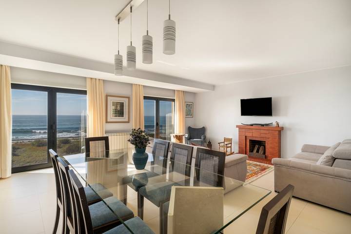 Appartamento intero, Appartamento 'Praia Azul' con vista mare, veranda e Wi-Fi in Vila do Conde, Distretto di Porto