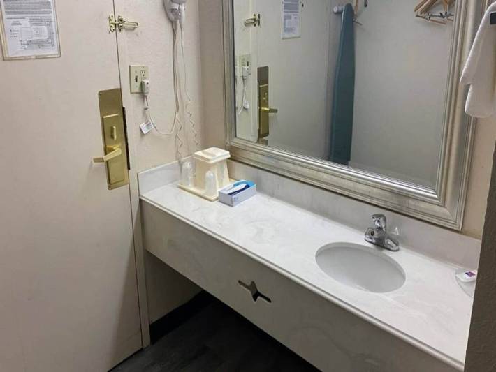 Apartamento entero, 2 camas matrimoniales | Se permite fumar in Lago Ontario