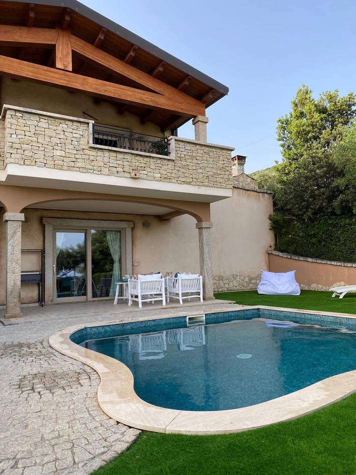 Villa voor 4 personen, met whirlpool en tuin op Sardinië