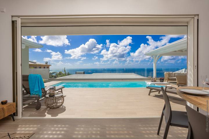 Location de vacances pour 6 personnes, avec terrasse ainsi que jardin et piscine en Martinique - 3