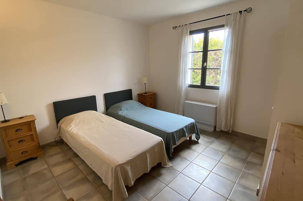 House for 12 people in Provence with private heated swimming pool in Beaumes-de-Venise, Vaucluse