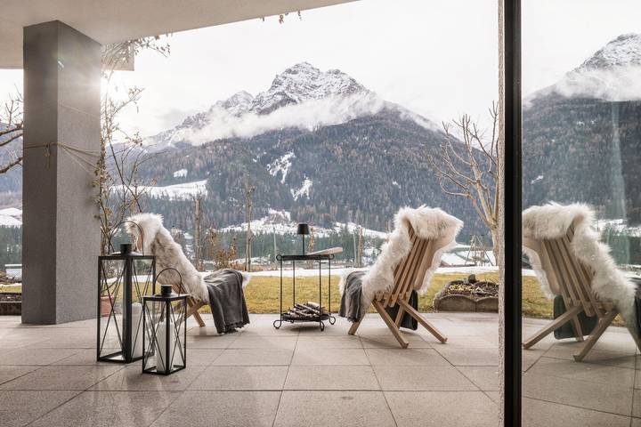 Ferienwohnung für 4 Personen, mit Terrasse und Garten sowie Pool und Sauna