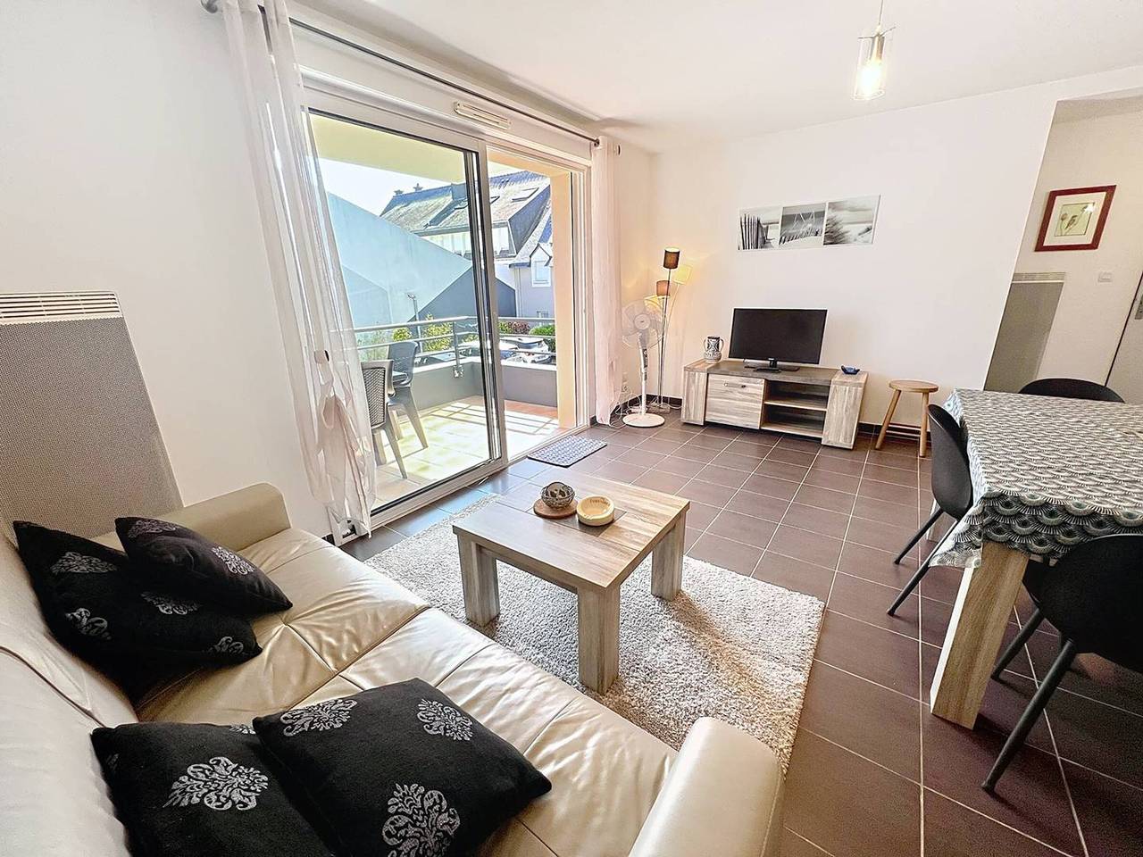 Appartement entier, Étel: Appartement T2, Terrasse Sud, Près du Port, Parking, Animaux Permis in Étel, Côte des Mégalithes