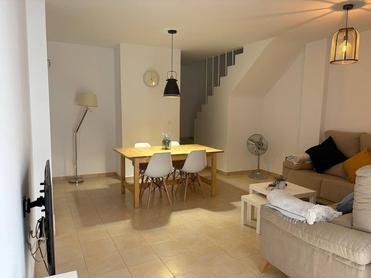 Casa El Faro 20m from the beach with sea views, private terrace and balcony in El Rompido, Cartaya