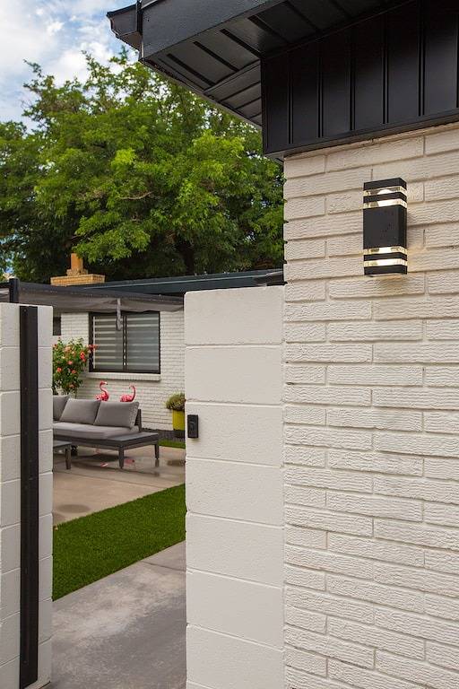 Vacation rental for 6 people, with yard and hot tub in Albuquerque