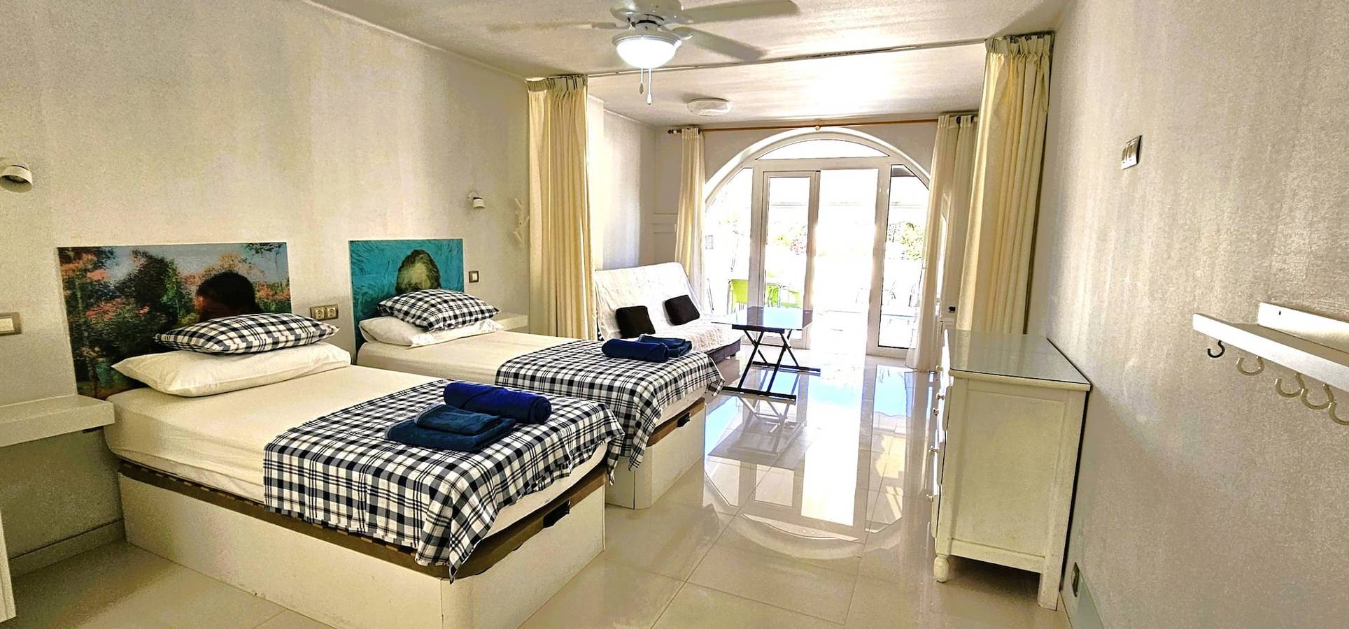 Entire studio, Apartment in Paraiso Royal complex in Playa de las Américas, Arona