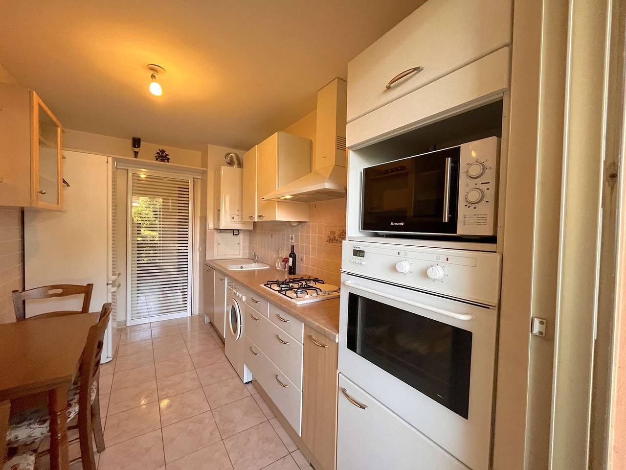 Appartement entier, Appt 3 pièces avec piscine proche centre ville, 4 couchages, Saint-Raphaël in Saint-Raphaël, Côte méditerranéenne (France)