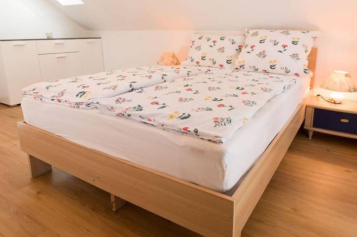 Ferienwohnung für 6 Personen, mit Balkon und Garten