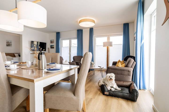 Ferienwohnung für 3 Personen, mit Sauna und Balkon in Schillig