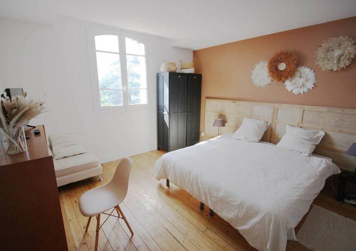 Chambre d’hôte pour 2 personnes, avec Jardin à Chatou