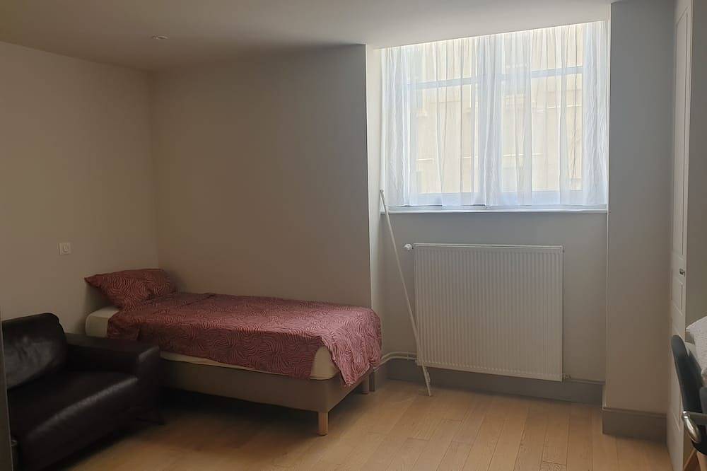 Entire apartment, Duplex apartment 200 meters from the Château de Versailles! in Versailles, Yvelines