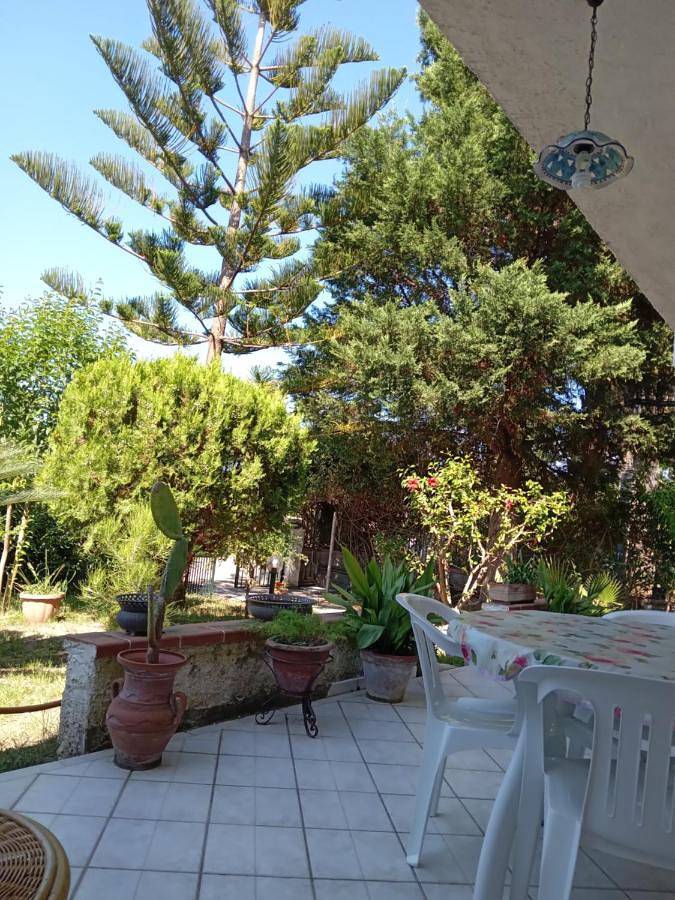 Villa - Beach Front in Mongiove, Patti
