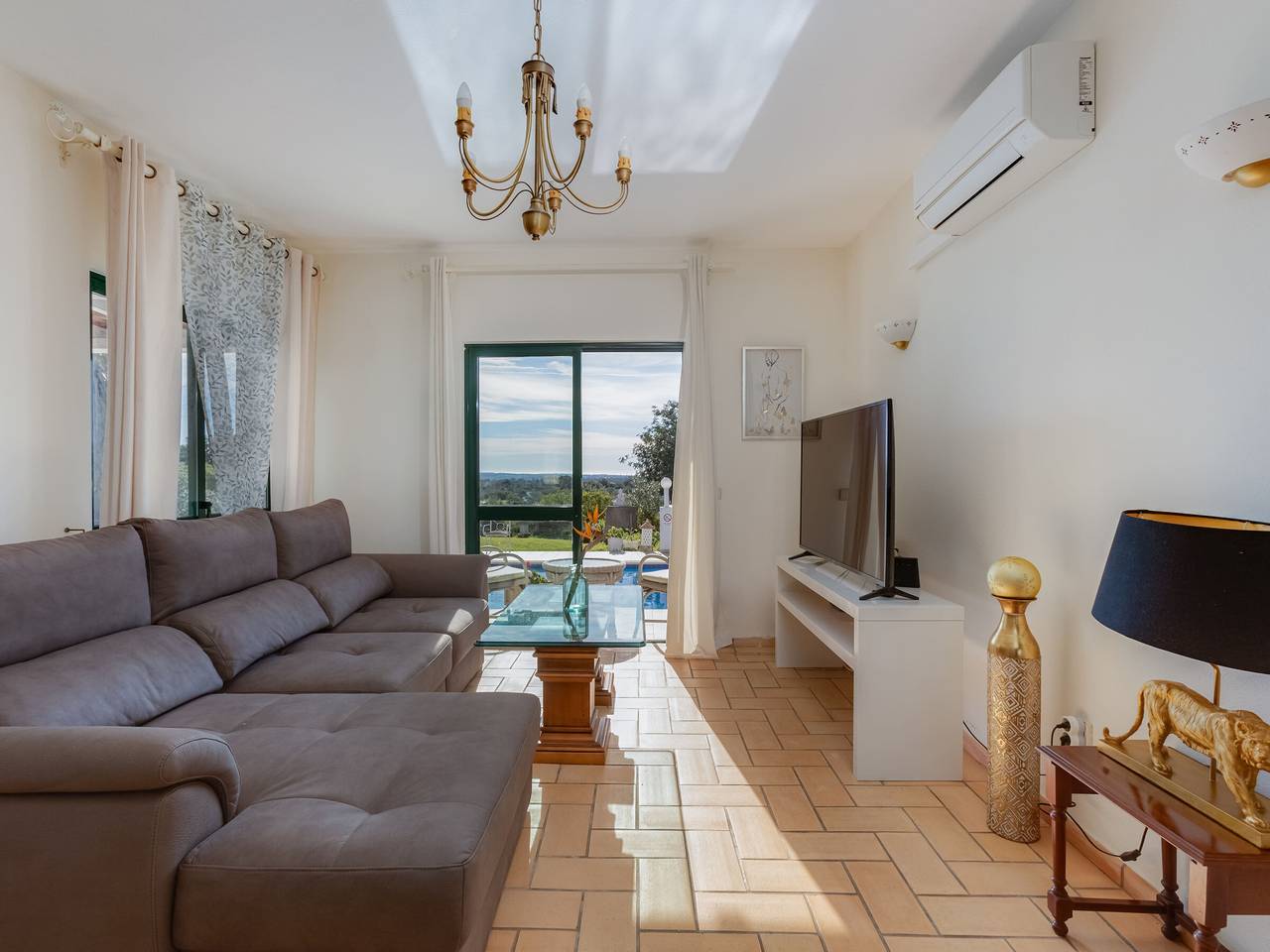 Villa familiar, vistas panorámicas, cerca de playas del Algarve, 8 personas in Silves, Distrito de Faro