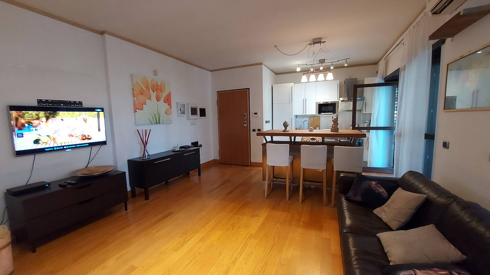 Appartamento intero, Home Sorbara Luxury Home no 01 in Roma, Provincia di Roma