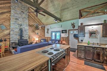 Log Cabin for 8 Guests in Hoosier National Forest, Patoka Lake, Picture 3