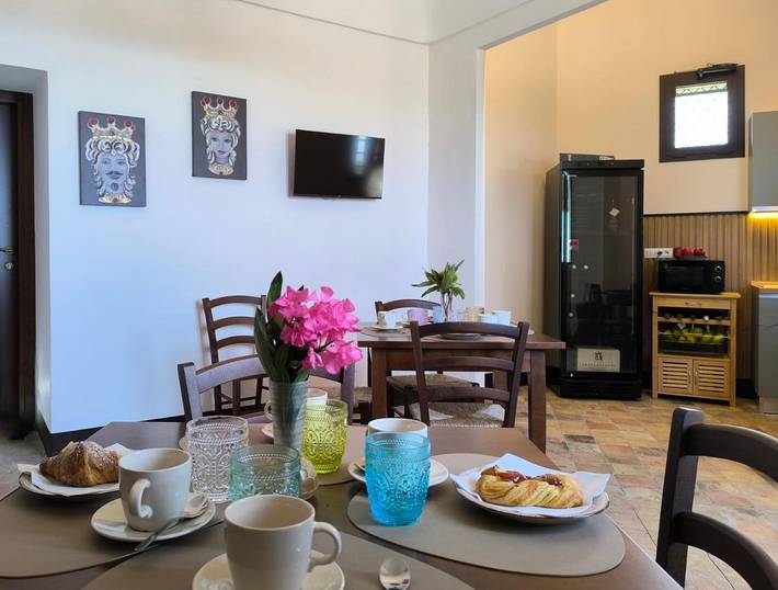Bed and breakfast per 4 persone, con panorama e giardino sull' Etna