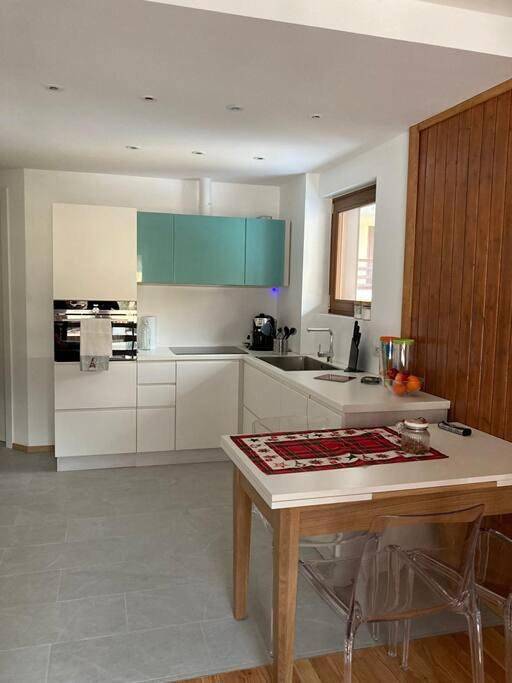 Gîte pour 4 personnes, avec balcon et vue à Riva Valdobbia