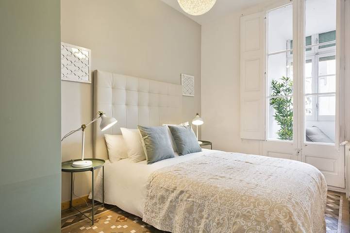 Appartement entier, L'Appartement Grande Ii, pour les familles uniquement in Barcelona Centre, Barcelone