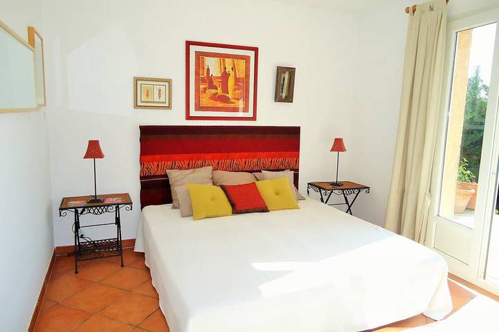 Location de vacances pour 10 personnes, avec jardin à Galargues - 4