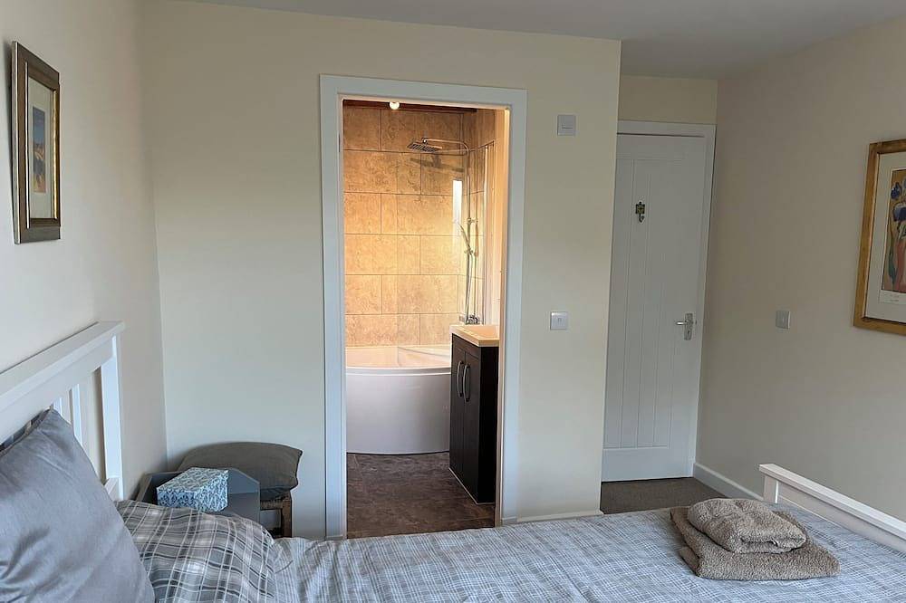 House By The Sea, breathtaking, uninterrupted views of the Mory Firth ... in Portsoy, Aberdeenshire