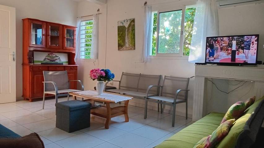 Appartement de vacances pour 4 personnes, avec terrasse et jardin