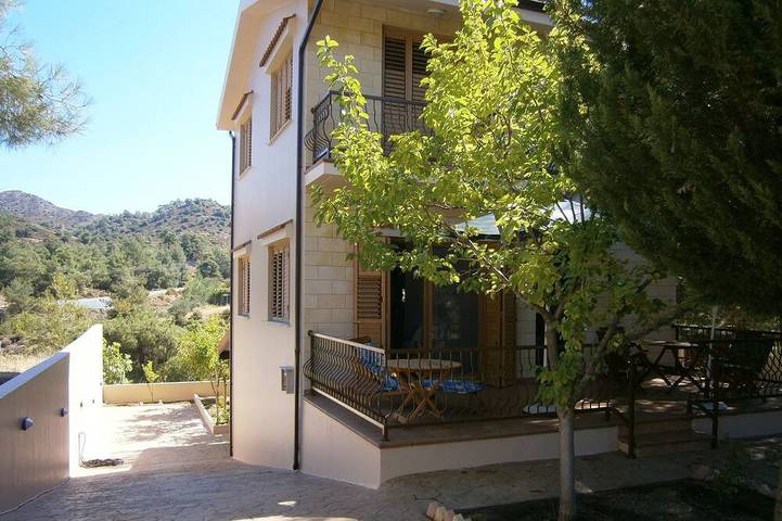 Casa vacanza per 8 persone, con giardino e balcone in Cipro