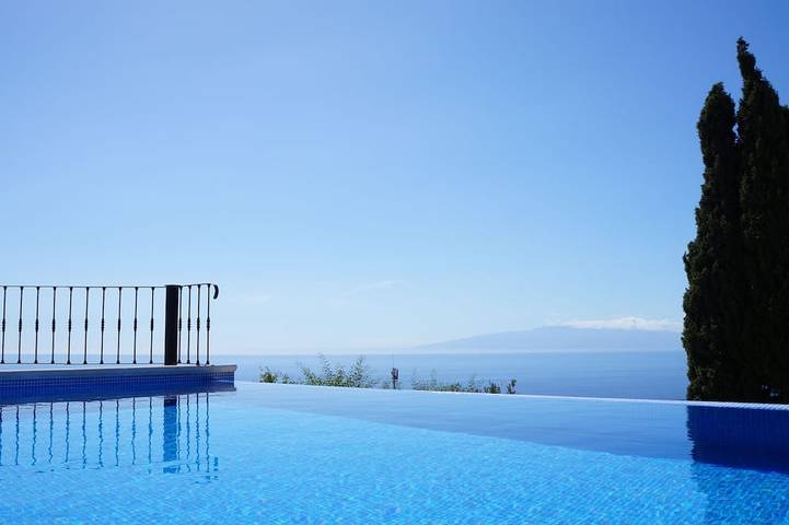Villa for 7 people, with terrace and garden - 1