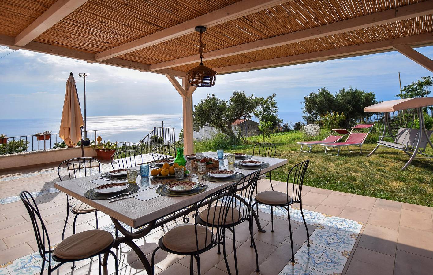 Apartamento junto al mar con TV, aparcamiento, terraza y cocina - 1,5 km de la costa in Longobardi, Costa Tirrénica Calabria