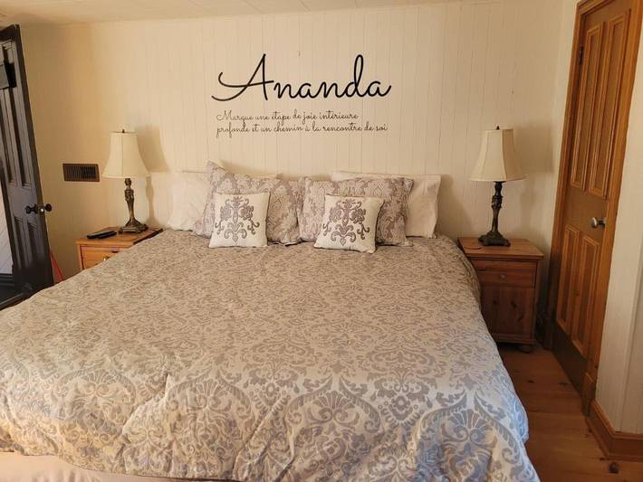 Location de vacances pour 3 personnes, avec terrasse et jacuzzi ainsi que sauna et jardin dans Saint-Laurent-de-l'Île-d'Orléans - 4