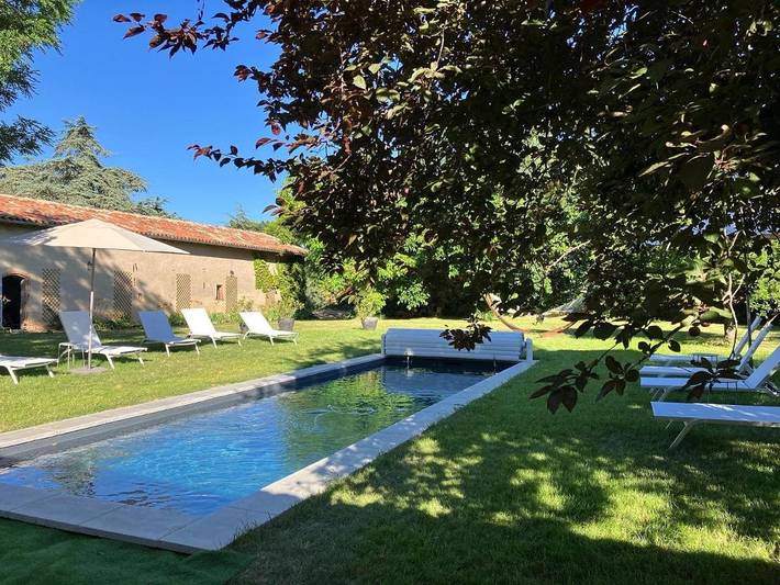 Location de vacances pour 15 personnes, avec Jardin et Piscine à Villematier