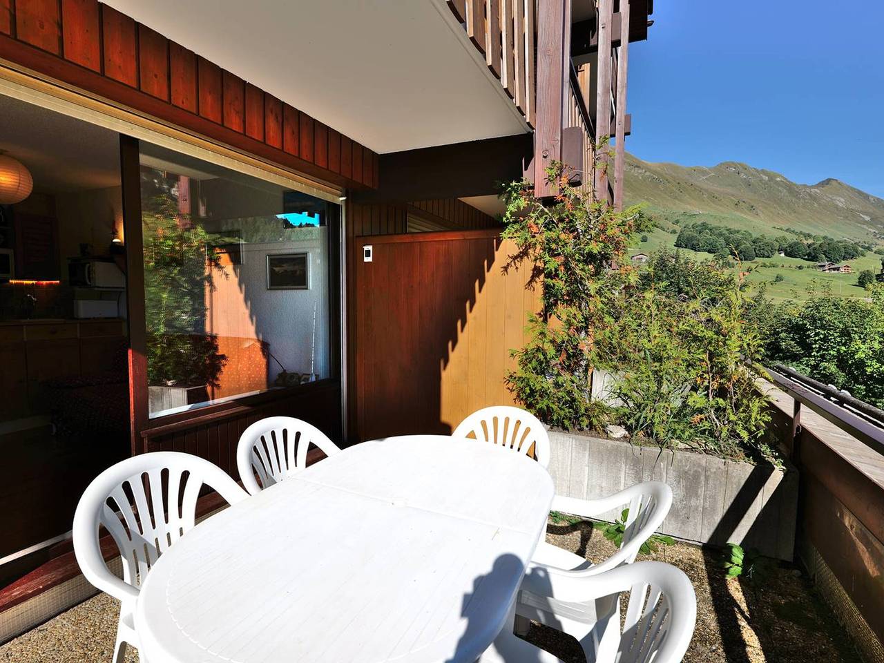 Ganze Wohnung, Komfortable 40m² Wohnung für 6 Pers. nahe Skigebiet, große Terrasse in Chinaillon, Le Grand-Bornand