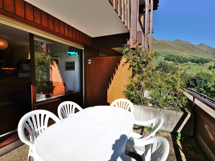 Apartamento entero, Cómodo apartamento de 40m² para 6 pers. cerca de pistas de esquí, gran terraza in Chinaillon, Le Grand-Bornand