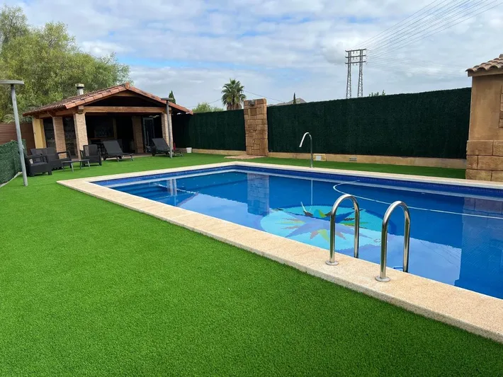 Ferienhaus für 6 Personen, mit Garten und Pool sowie Ausblick - 1