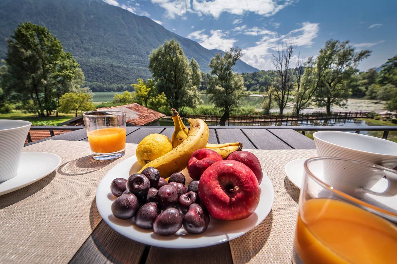 Ganze Wohnung, Ferienwohnung "4" mit Seeblick, Gemeinschaftspool und Wlan in Gemeinde Carlazzo, Luganersee (Italien)