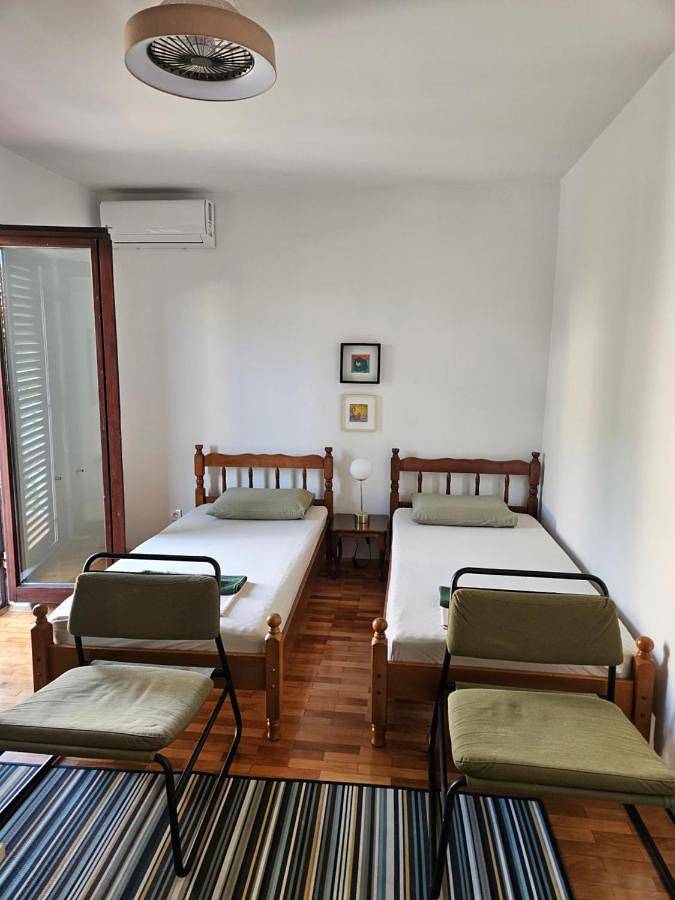 Maison d’hôte pour 3 personnes, avec jardin et vue dans Tivat - 3