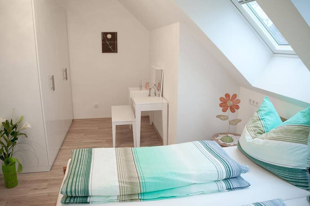 Ganze Wohnung, Ferienwohnung \"Apfelgrün\" - Haus Rosy Ferienwohnung in Gemeinde Stubenberg, Steirerland