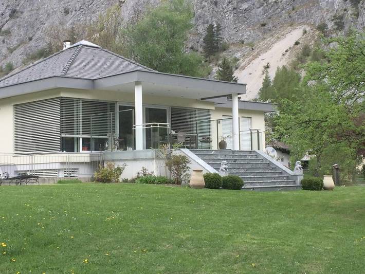 Ferienwohnung für 4 Personen, mit Terrasse und Garten sowie Seeblick und Ausblick