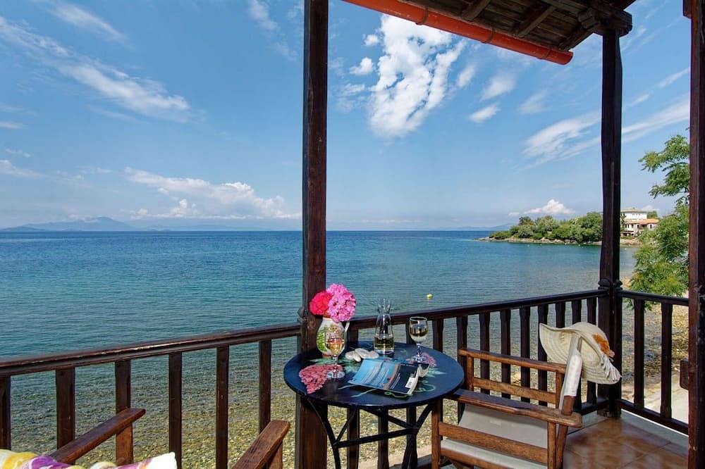 Geheel appartement, House in Lefokastro - in front of the beach + Wi-Fi #6 in Pilion