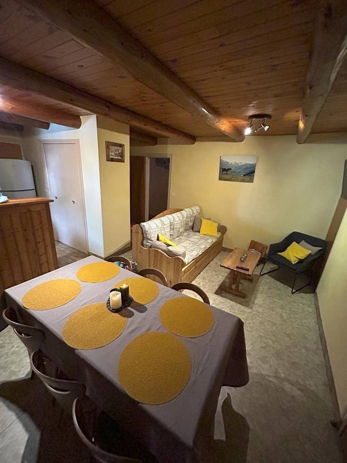 Gîte pour 6 personnes, avec jardin, animaux acceptés dans Arêches - 2