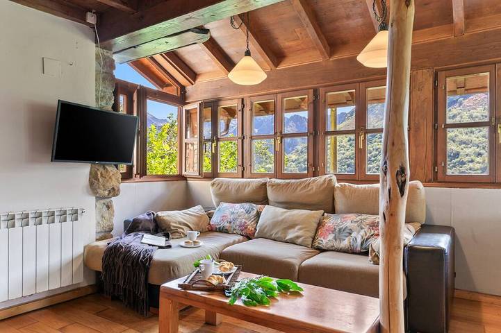 Chalet para 2 personas, con jacuzzi y jardín, Se admiten mascotas - 1