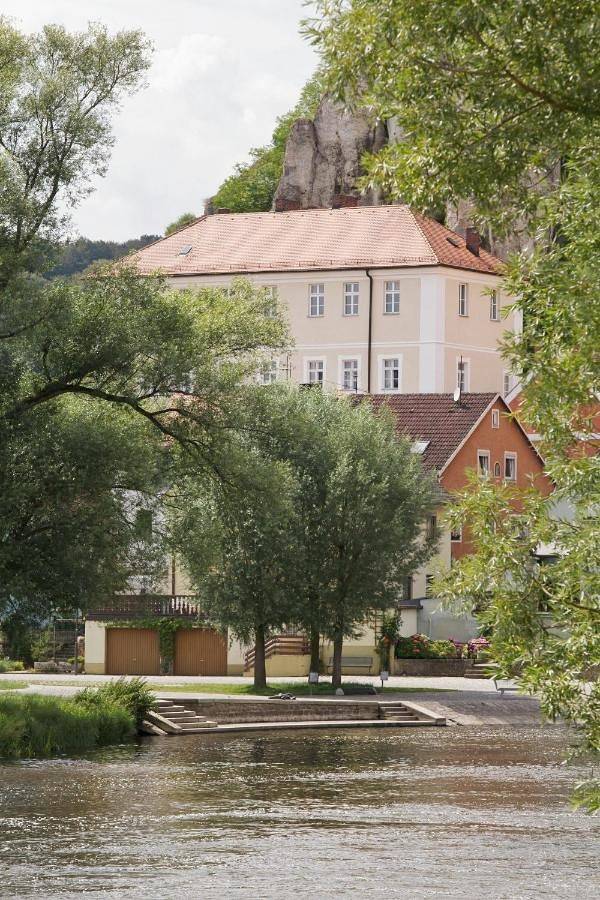Hôtel pour 2 personnes, avec Terrasse et Jardin ainsi que Sauna et Vue à Kallmünz