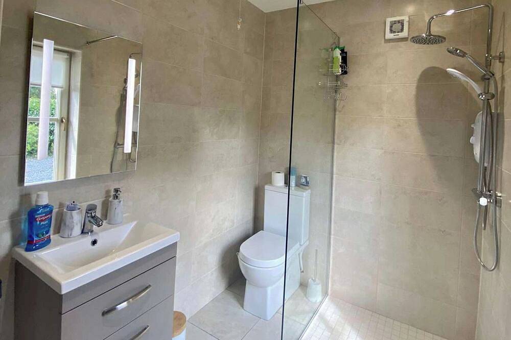 Ganze Wohnung, 1-Bed Apartment Near Nenagh & Lough Derg in Nenagh, County Tipperary