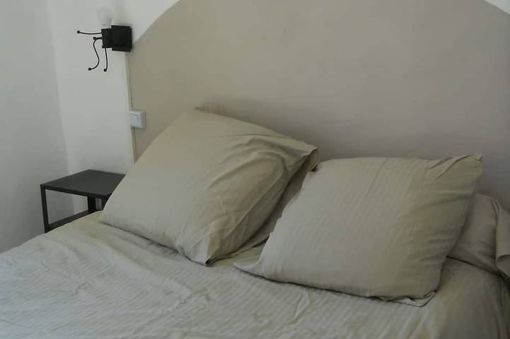 Gîte pour 4 personnes, avec piscine et jardin, animaux acceptés à Saint-Laurent-le-Minier - 3