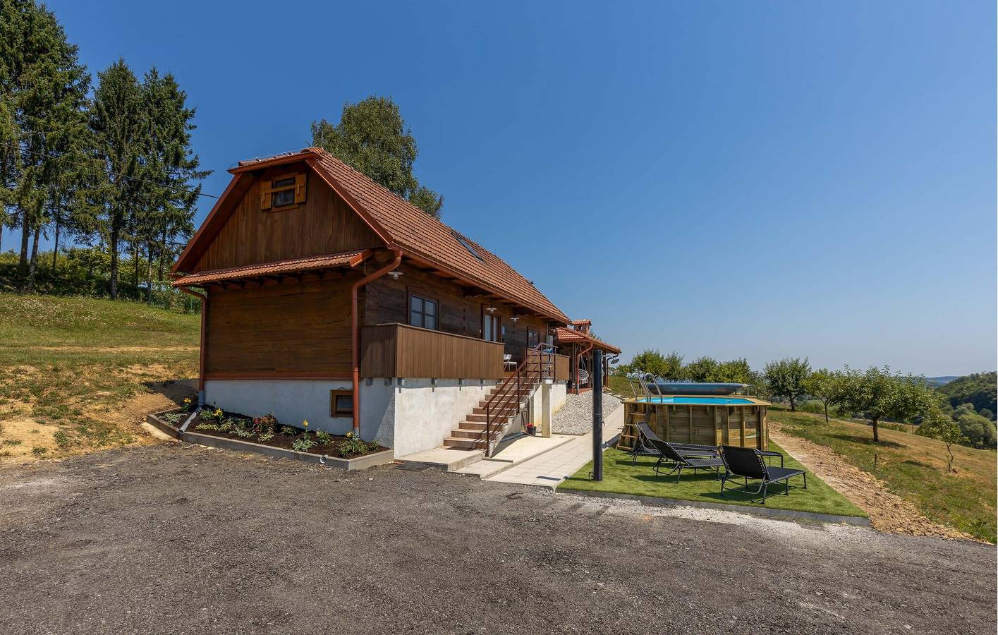 Charmante 2-Zimmer-Wohnung mit Pool und Terrasse, 300 m vom Fluss Dobra entfernt in Ozalj, Karlovac und Umgebung