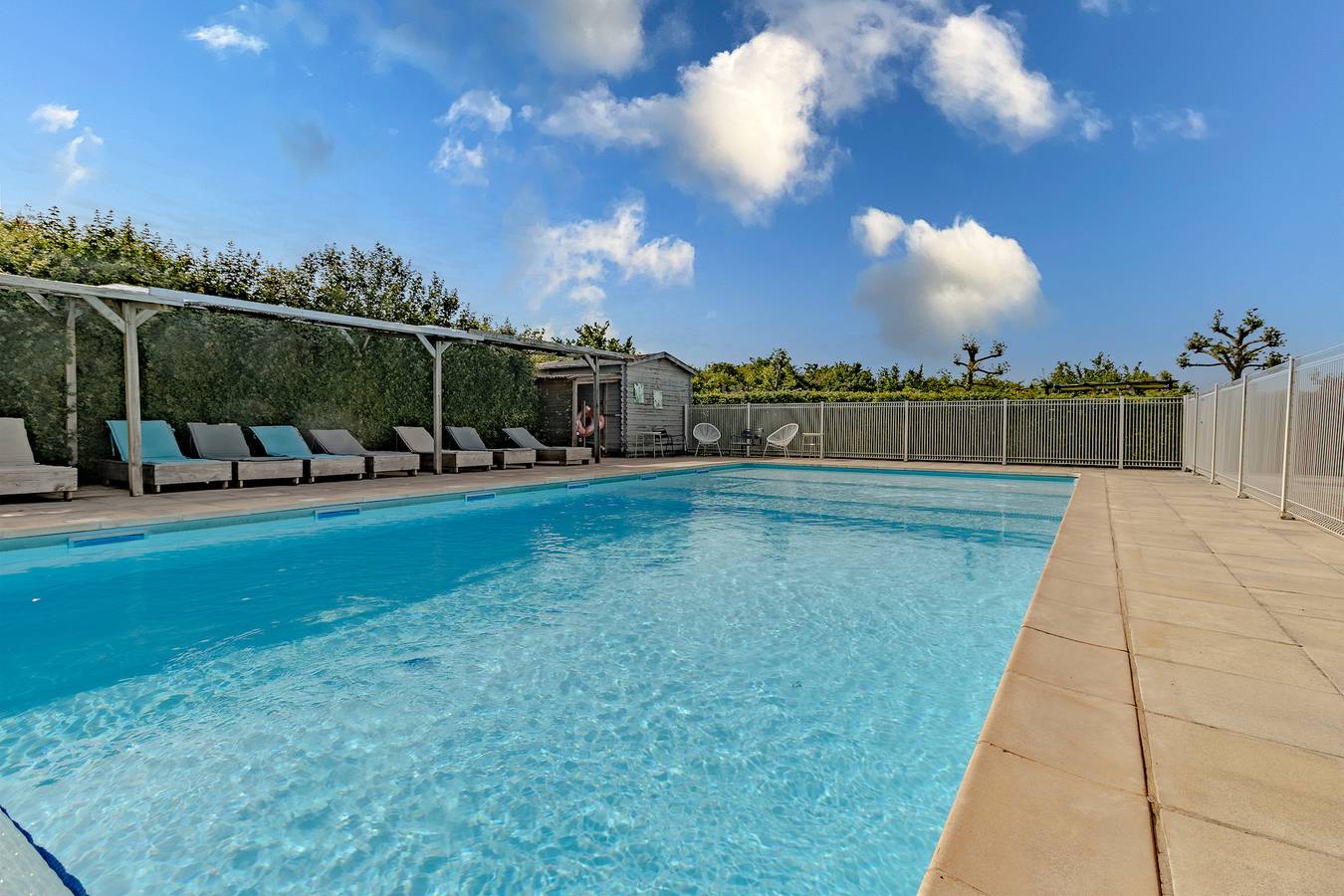 'Gîte La Mauratie' avec piscine partagée, terrasse privée et Wi-Fi in Paulin, Périgord Noir