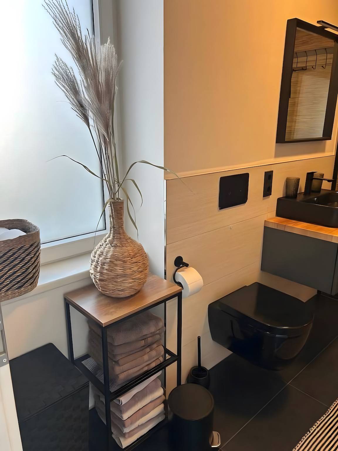 Ganze Wohnung, Apartment 'Ambiente 2' mit privater Terrasse und Wlan in Naumburg (Hessen), Hessisches Bergland