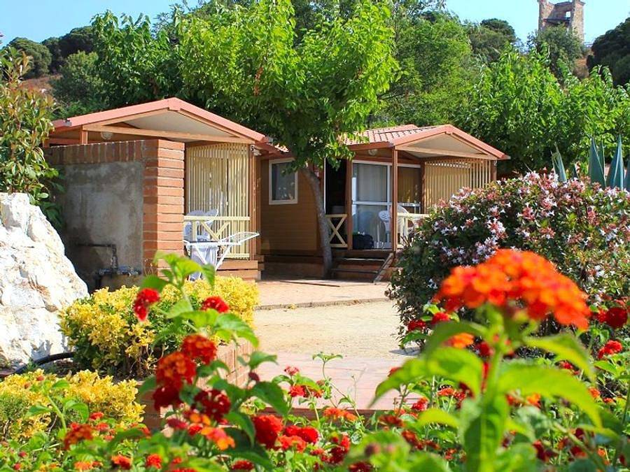 Camping Roca Grossa - Bungalow 5 personen - Bungalow Morea 5pax 2 kamers Tv + Ac + Bbq +Parking in Calella, Costa del Maresme