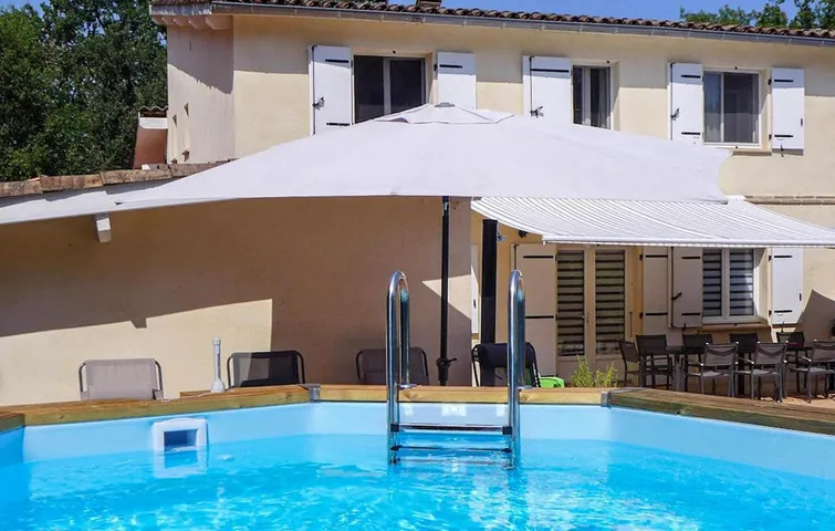 Casa de vacaciones para 10 personas, con piscina además de jardín y terraza - 1