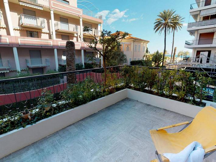 Gîte pour 4 personnes, avec balcon dans Plage des Sablettes Est - 2
